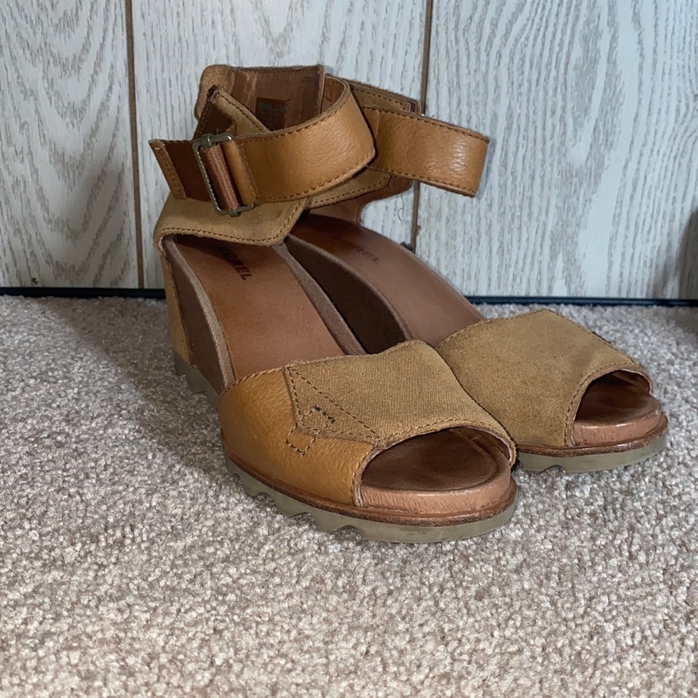 Sorel Joanie 11 wedge sandals